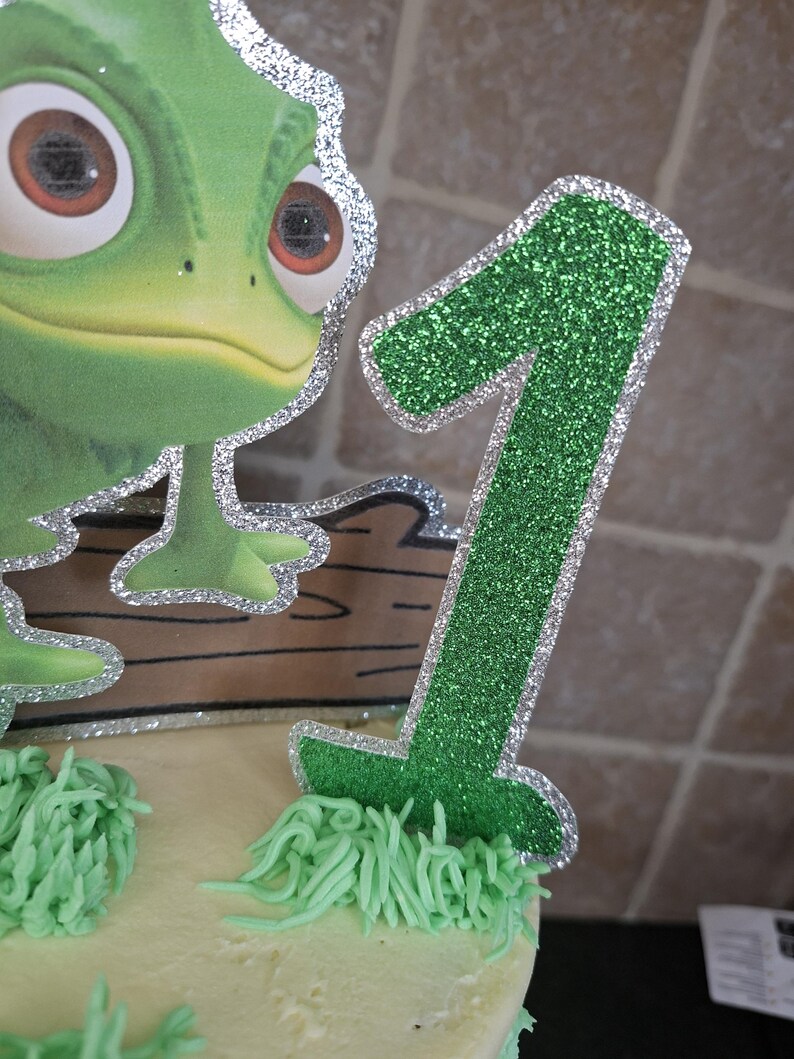 Tangled Lizard Pascal Cake Topper Set: Tangled Lizard Pascal Party ...