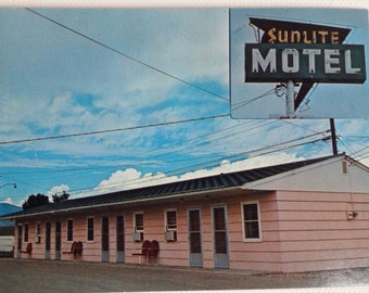 Vintage Postcard Cody WY Sunlite Motel Wyoming Post Card 1960s