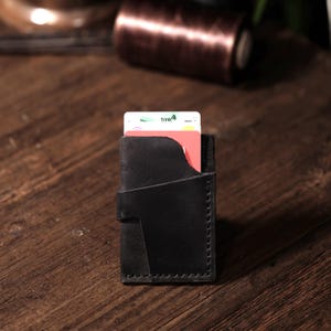 Card Holder I A minimalist Gift For Your Loved Ones I A Great Wallet And Card Holder That Will Reflect Your Style I Laser Engraving Free