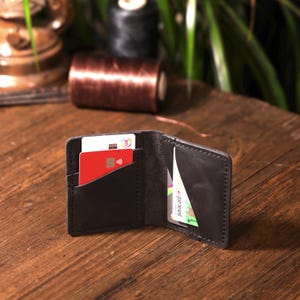 Classic Men's Wallet-A minimalist Gift For Your Loved Ones-A Great Wallet And Card Holder That Will Reflect Your Style-Laser Engraving Free