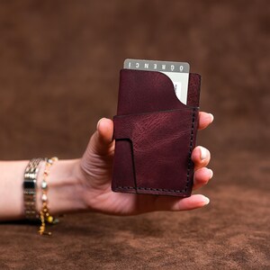 Card Holder I A minimalist Gift For Your Loved Ones I A Great Wallet And Card Holder That Will Reflect Your Style I Laser Engraving Free