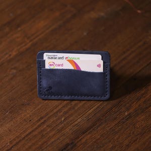 Card Holder - A minimalist Gift For Your Loved Ones - A Great Wallet And Card Holder That Will Reflect Your Style - Laser Engraving Free