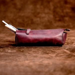 Personalized Leather Zipper Pen Case, Handcrafted Pencil Bag, Full Grain Leather Pen Pouch Holder, Custom Makeup Bag,Burgundy,Free Engraving
