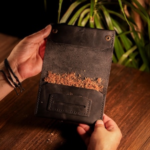 Genuine Leather Tobacco Pouch 100% Handmade | Vintage Leather Rolling Tobacco Case | Natural Leather, Hand-Stitched, Personalization, Black