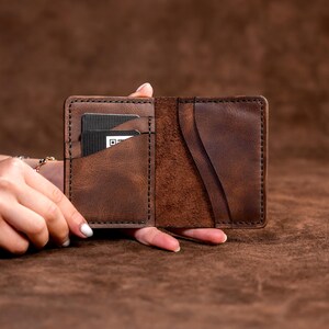 Classic Men's Wallet-A minimalist Gift For Your Loved Ones-A Great Wallet And Card Holder That Will Reflect Your Style-Laser Engraving Free