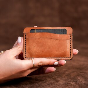 Card Holder - A minimalist Gift For Your Loved Ones - A Great Wallet And Card Holder That Will Reflect Your Style - Laser Engraving Free