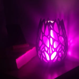 3D Printed Table Lamp – Colourful Diffuser Night Light – Modern Ambient Lighting Home Decor – Unique Cutout Lamp Gift