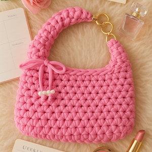 Pink Chunky Crochet Bag, Handmade Crochet Bag,T-shirt Yarn Shoulder Bag, Uniqe Gift For Her, Crochet Tote Bag, Eco-Friendly T-shirt Yarn Bag