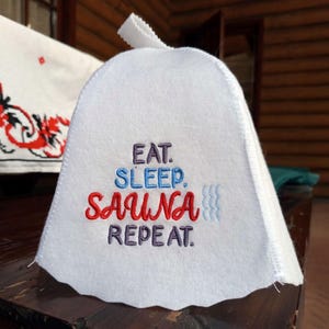 Sauna hat with embroidery. Funny gift for sauna lover. Wool saunahut.