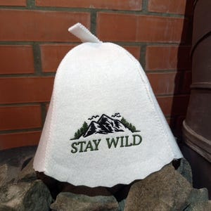 Embroidered Wool Sauna Hat: Stay Wild - Men&#39;s Banya