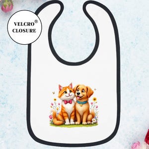 Lindo babero de velcro para bebé en algodón suave, con divertido diseño de perro y gato. Regalo unisex para baby shower, padres primerizos, mamá, papá y amantes de las mascotas.