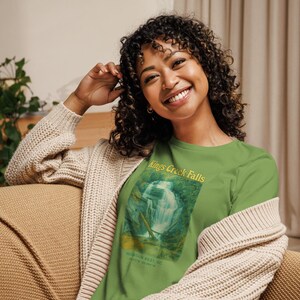 T-shirt Kings Creek Falls Waterfall – vintage stijl wandelshirt – Mountain Rest SC Nature shirt – Bella Canvas 6400 pasvorm dames