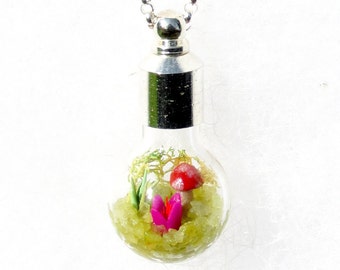 Nature Necklace, Lost World Mini Terrarium Necklace for Spring (bulb), bridesmaids gift
