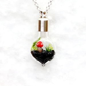 Terrarium Jewelry, Terrarium Necklace, Botanical Necklace, Ecosphere, Handmade Pendant