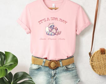 Lazy Raccoon Spa Day T-Shirt: Lustiges Tiergrafik-T-Shirt