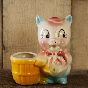 Vintage Shawnee Pig Planter: 1940s USA Pottery, Mid-Century Home Decor