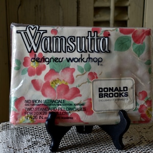 Vintage Wamsutta Floral Pillowcase Set: New in Package, 1970s Decor