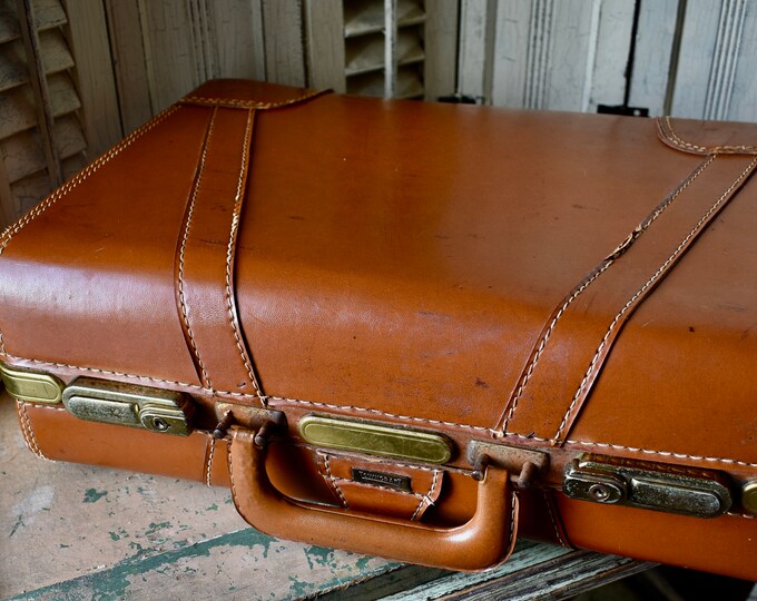 Antique Train Hardside Overnighter 1930's Luggage Rare Suitcase
