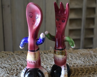 Forchetta e cucchiaio antropomorfi vintage, saliera e pepiera, realizzati in Giappone