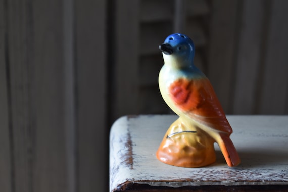 ヴィンテージのカラフルな陶器の鳥：レトロな棚飾り - Etsy 日本