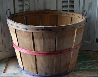 Antiker Holz-Latten-Buschel-Korb: Rustikale Landhausdekoration