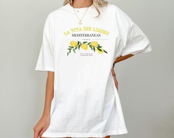 Mediterranean Lemon Graphic T-Shirt: Summer Trendy Fruit Tee