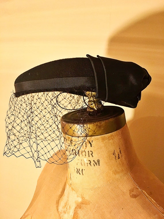 1960s Sonni of San Francisco Wool Pillbox Hat