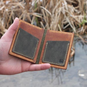 Tarjetero de cuero hecho a mano, billetera minimalista plegable para hombre, tarjetero artesanal, billetera delgada para tarjetas, regalo de cuero único para él.