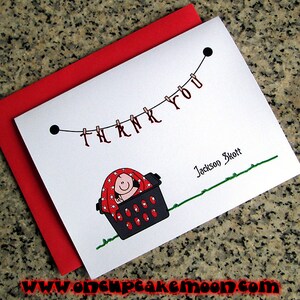 punk rock goth bambino in un cesto della biancheria baby shower biglietti di ringraziamento biglietti vuoti o personalizzati con buste rosse - set da 10