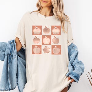 Teacher Comfort Colors® Shirt, Teacher Apple Tee, Back To School Teacher Shirt, Teacher Appreciation Shirt, First Day of School Teacher Tee