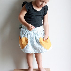 Children's Half Apron / PDF sewing pattern sizes 12 months to 7 years / Instant Download image 1