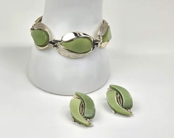 Vintage Coro Green Thermoset Demi Parure Set  8" Bracelet & Clip-On Earrings
