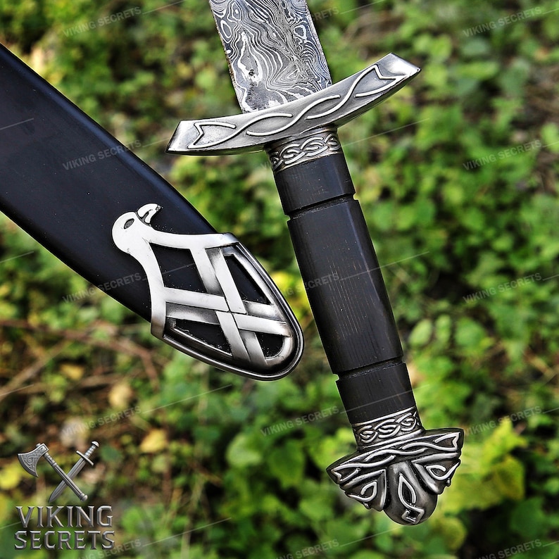 Espada vikinga de acero de Damasco forjada a mano: regalo para cosplay o boda. imagen 10