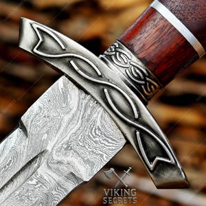 Espada vikinga de acero de Damasco forjada a mano: regalo para cosplay o boda. imagen 4