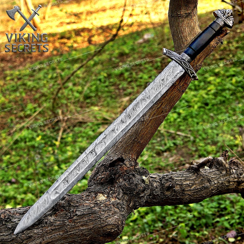 Espada vikinga de acero de Damasco forjada a mano: regalo para cosplay o boda. imagen 11