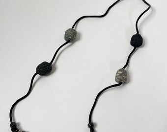 Chirimen ball glasses holder 5