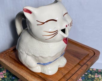 Antique 1945 Shawnee Pottery Puss 'n Boots Creamer