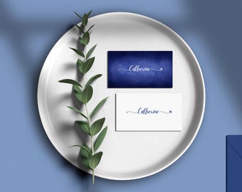 Plantilla para tarjetas de lugar de boda de viaje: Etiquetas de nombre planas y plegables - Avión (Canva, editable, imprimible, digital)