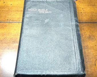Vintage 1943 Holy Bible with Helps Authorized King James Version