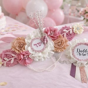 Conjunto de broches "Mamãe e Papai para o Bebê" para Chá de Bebê, com Flores Rosa Boho, Decoração para Revelação de Gênero, Lembrança para Chá de Bebê de Menina