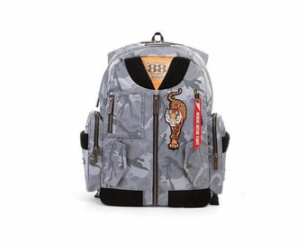 Luchtvaart 88 geïnspireerd, stealth tas, rugzak, het iconische MA-1 vluchtbomberjack op basis van meerdere accessoirevakken. Cadeau voor moeder, vader, hem, haar
