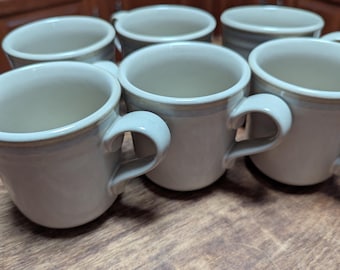 Set di 6 tazze da caffè/tè in gres Noritake, adatte al microonde e lavabili con detersivo, prodotte in Giappone. Dimensioni: 10 x 10 x 9 cm.
