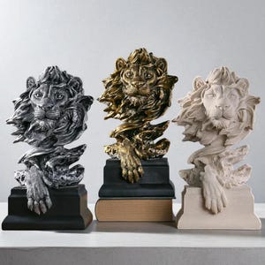 Handmade Nordic Lion Statue: Vintage Resin Desk Decor