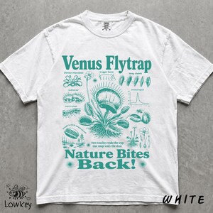 Venusfliegenfallen-T-Shirt, Vintage-T-Shirt mit fleischfressenden Pflanzen, Botanik-Shirt, Geschenk für Pflanzenliebhaber, Comfort Colors® Grafik-T-Shirt