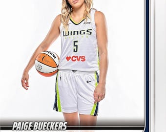 Tarjeta coleccionable Panini Instant WNBA 2026 con Paige Bueckers All Star Starter.