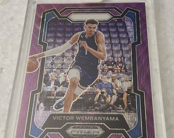 Scelta n. 99 del Draft Prizm Purple Wave 2024 di Victor Wembanyama.