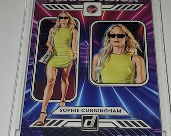 2025 Sophie Cunningham Panini Donruss "Tunnel Vision" WNBA Trading Card in "One Touch Case"