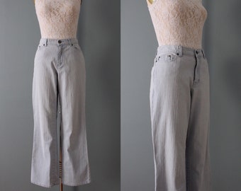 white wash flared jeans | 90s NY Jeans distressed jeans | mid rise flared washed jeans
