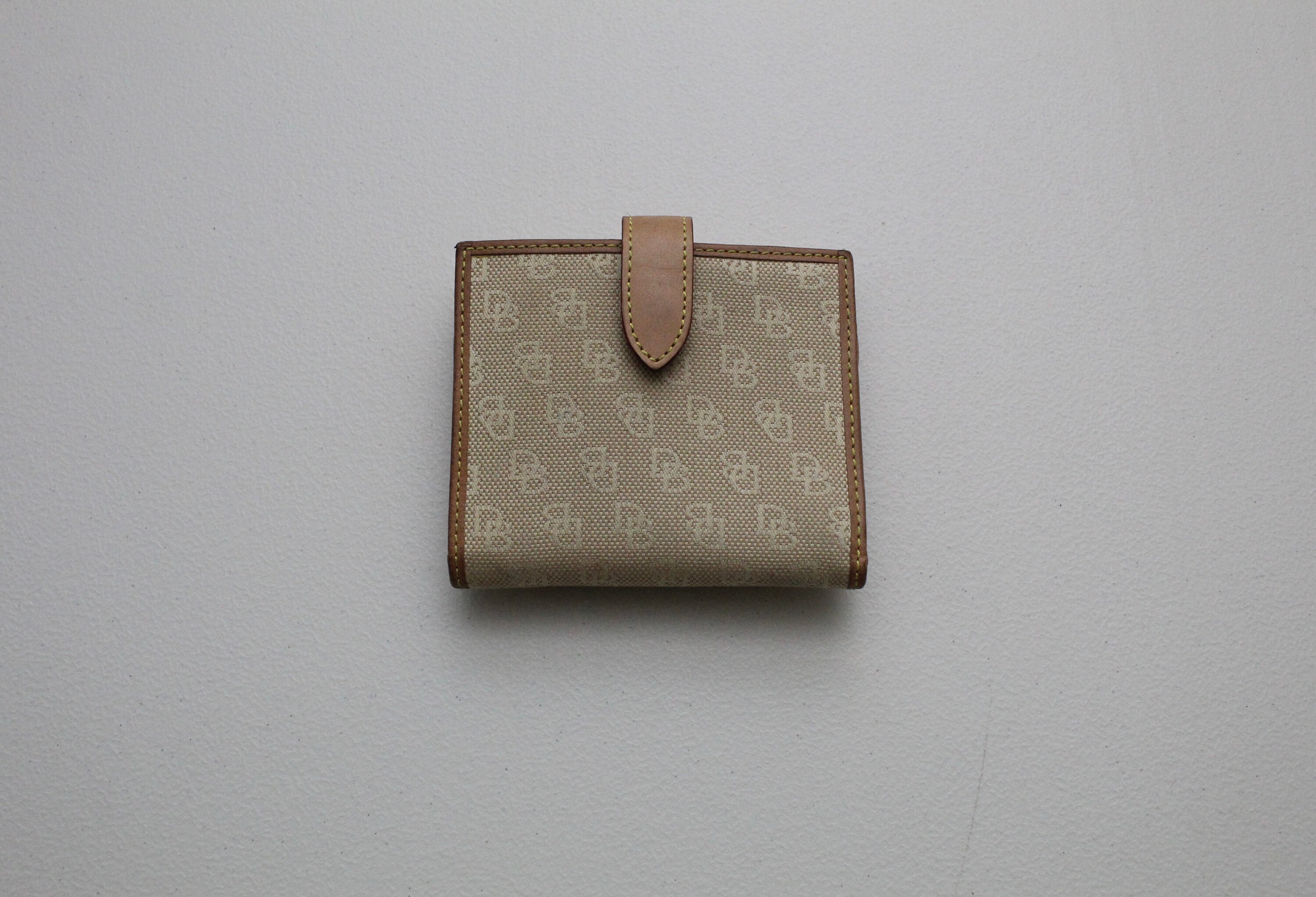 90's Louis Vuitton Bifold Wallet w/Photo Windows