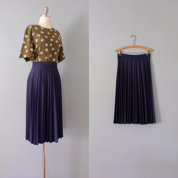 NAVY blue skirt | 1970s pleated skirt | accordion